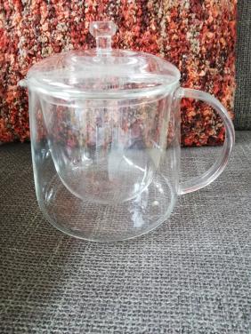 Theepot, dubbelwandig, van glas