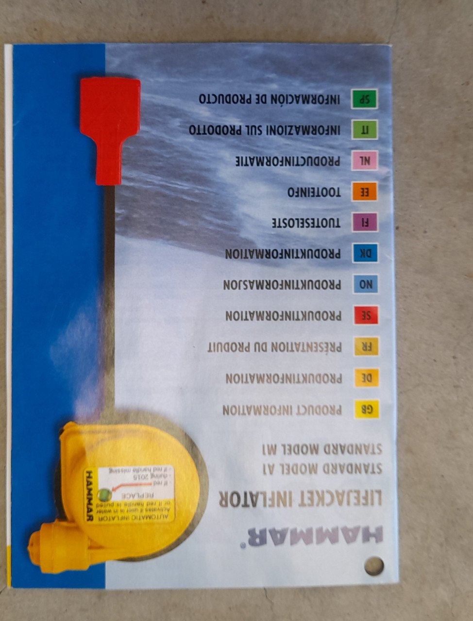 2 opblaasbare reddingsvesten.