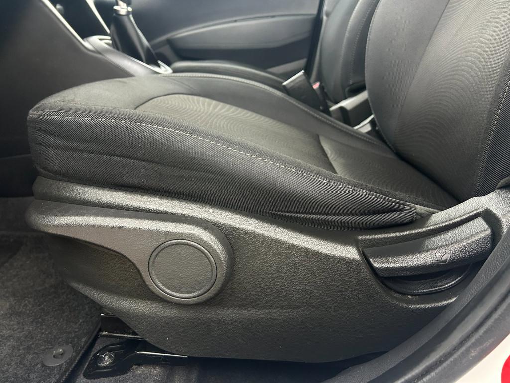 Hyundai I 10 occasion 1.0i comfort | wit | tweedehands hyundai i10 | airco 