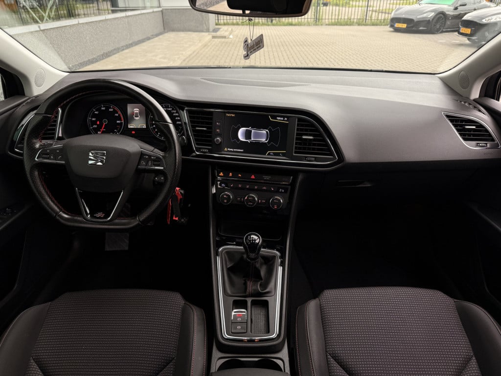 Seat Leon 1.4 ecotsi fr | led | stoelverwarming | parkeersensoren |