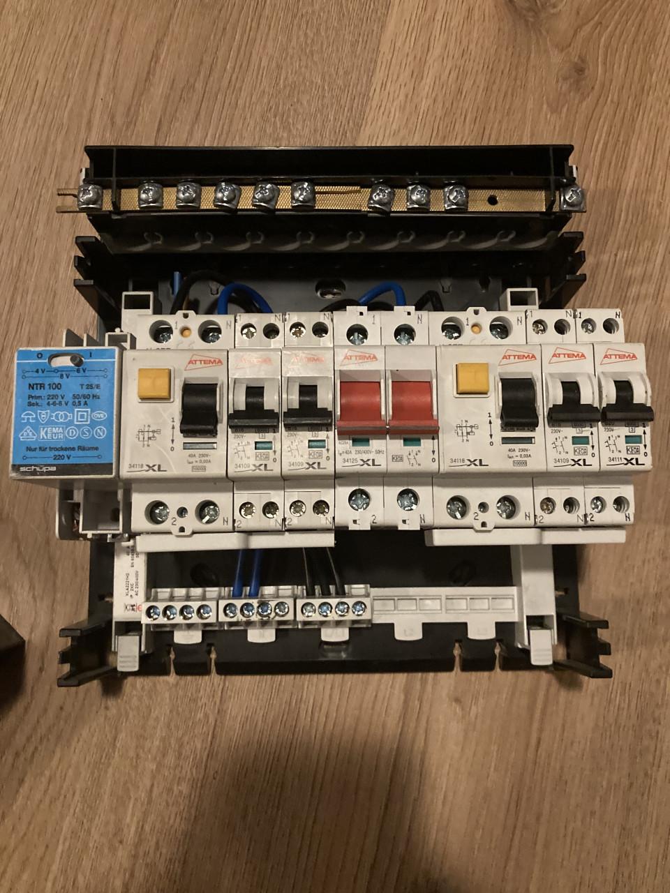Attema groepenkast 1 fase 4 groepen