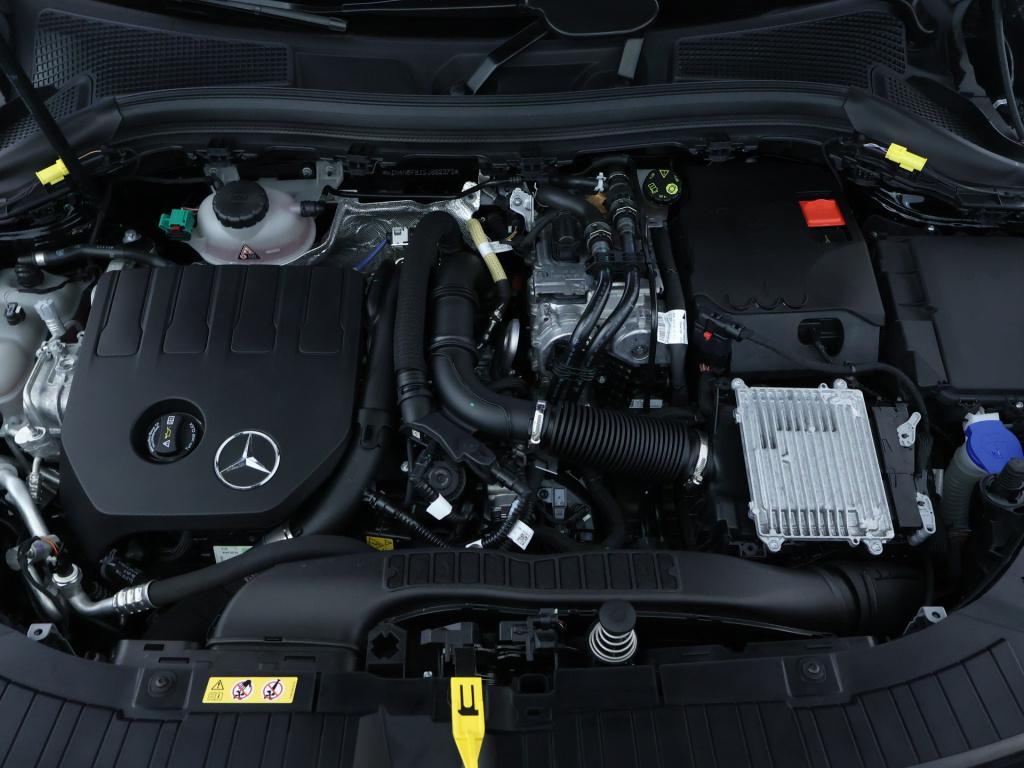 Mercedes-Benz Gla-klasse 250 e amg plug-in hybride edition amg line | night