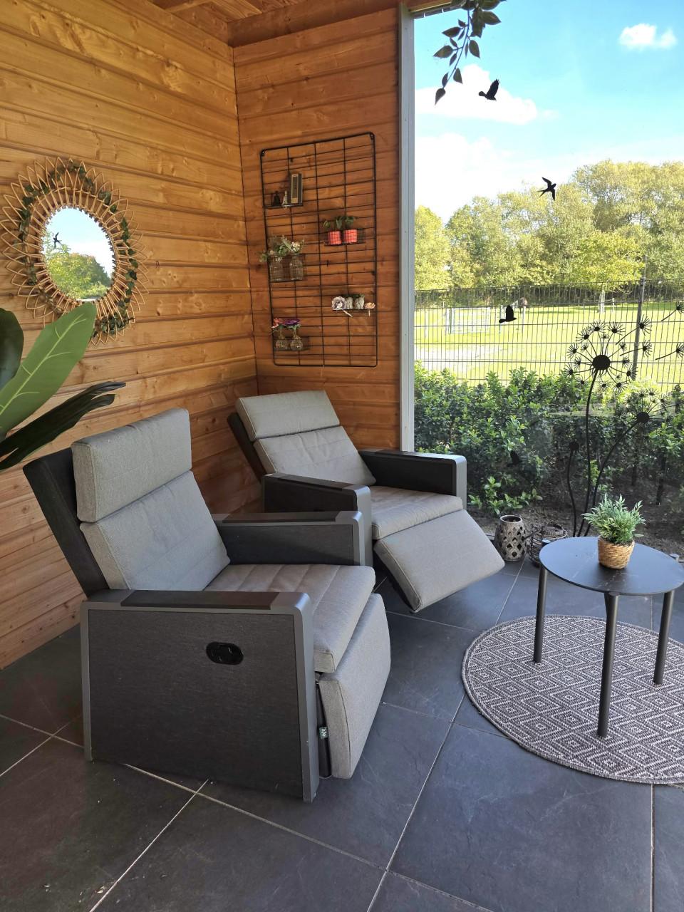 2 Tuin relaxstoelen