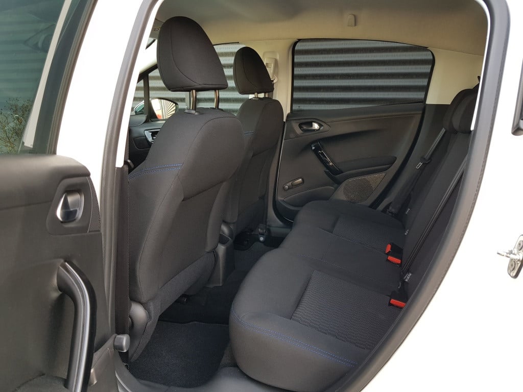 Peugeot 208 signature 1.2