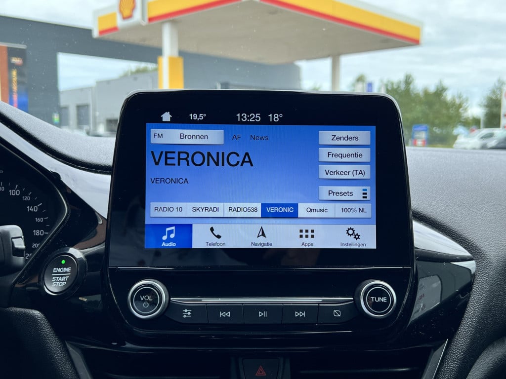 Ford Fiesta 1.0 ecoboost titanium | apple/ android carplay | st - velgen | 