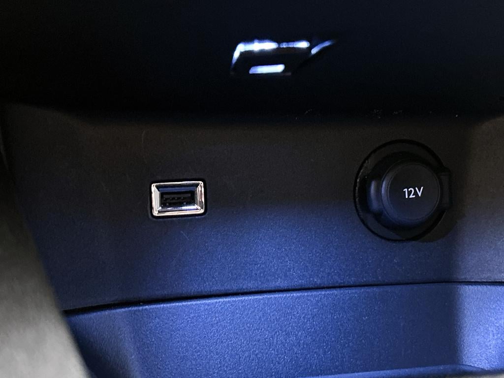 Peugeot 3008 1.2 hybrid 136 gt | keyless entry | parkeersensoren voor + ach