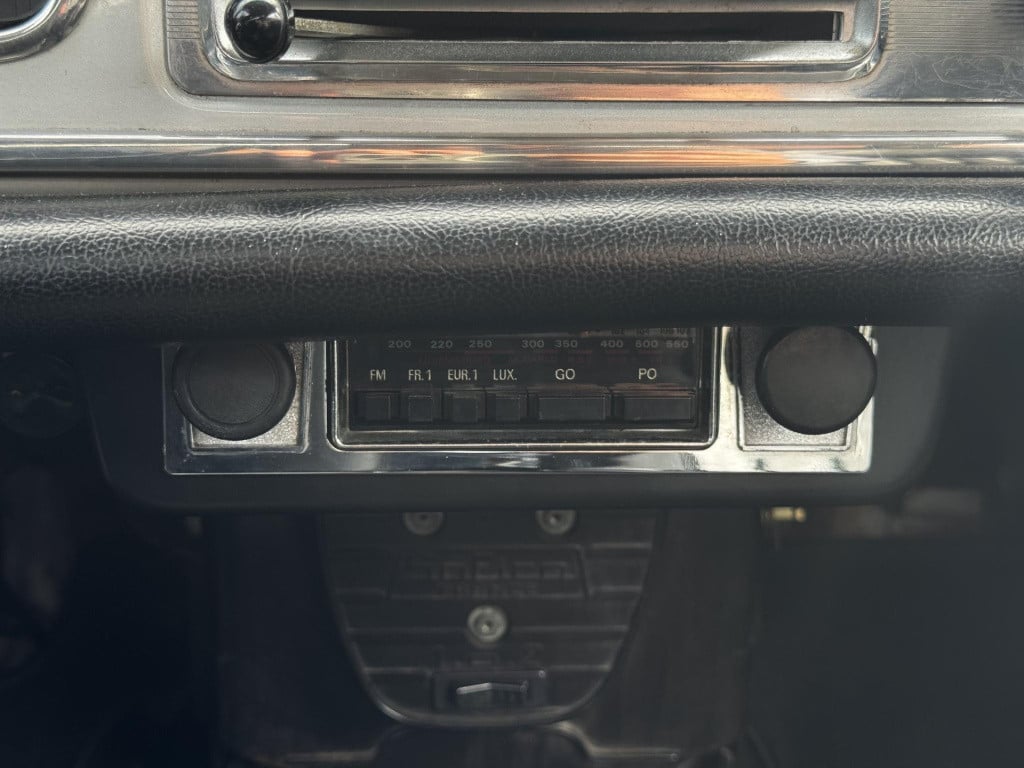 Peugeot Onbekend 404 coupe carburateur