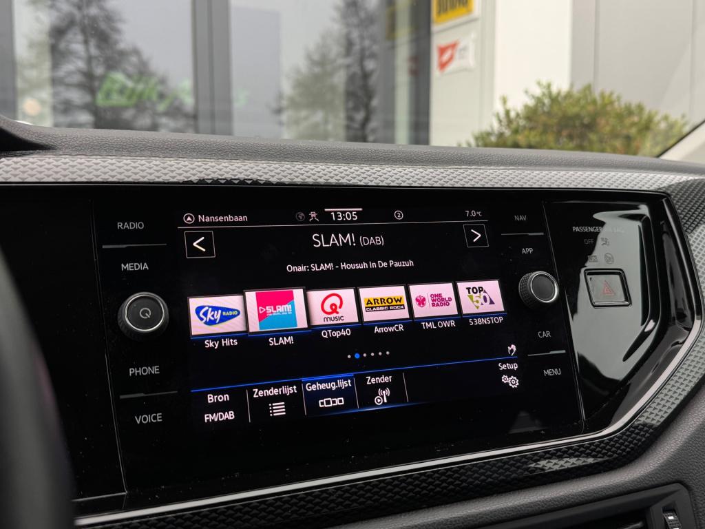 Volkswagen Taigo 1.0 tsi life business * carplay * stoelverwarming * pdc 2x