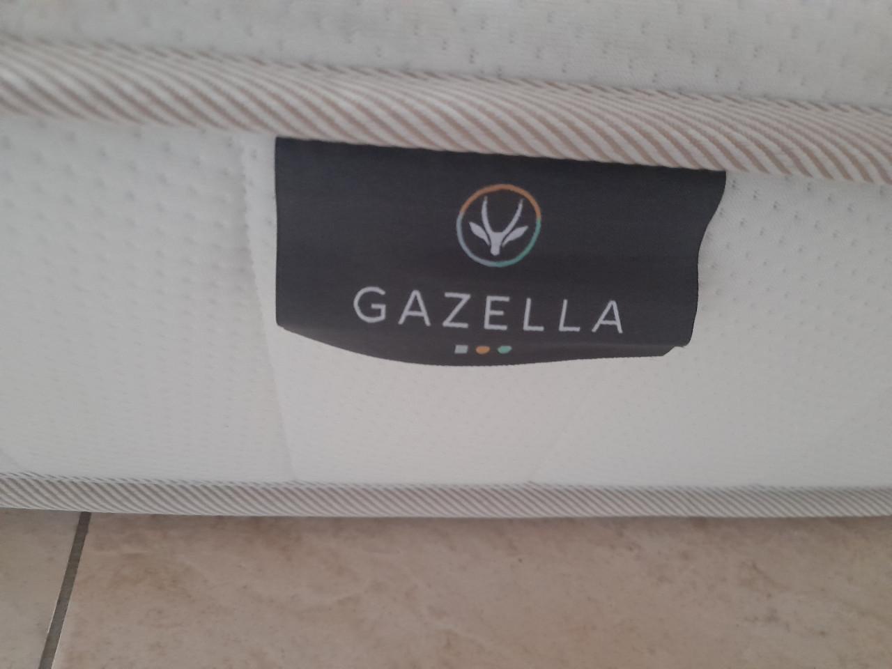 Swiss matras 90 x 200 x 22  ( in goede schone staat )