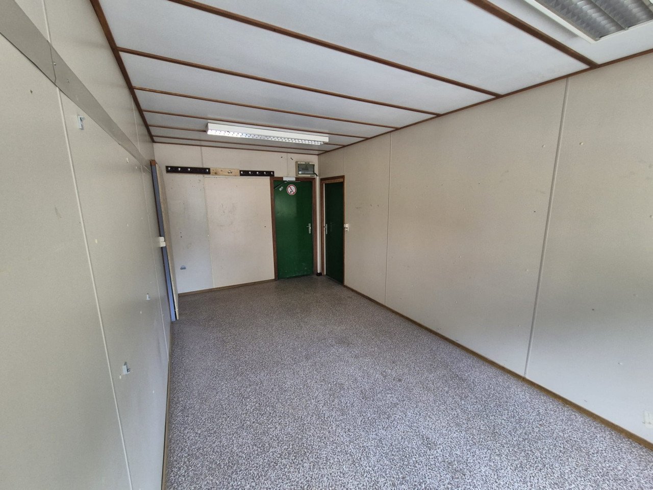 Meerdere 6x3m kantoorunits / bouwketen / woon/schaftunits