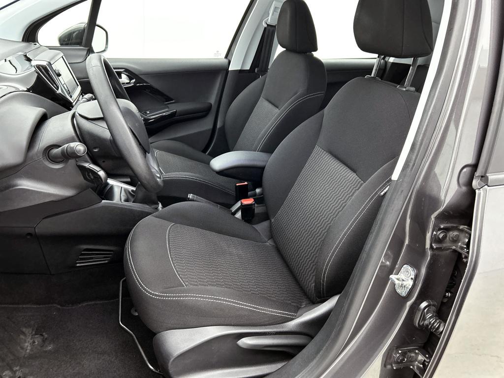Peugeot 208 82 pk active | rijklaar | trekhaak | navigatie | apple carplay 