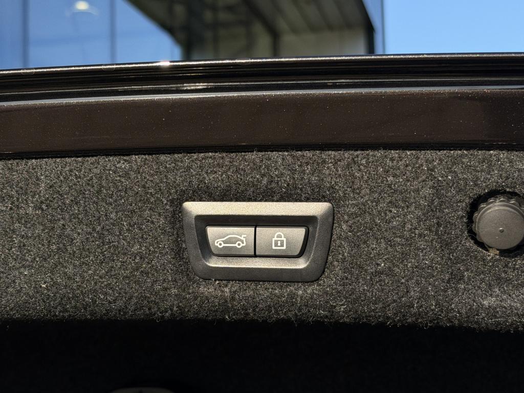 BMW 5 Serie 540i xdrive m-sport | harman kardon | acc |schuif/kanteldak | m