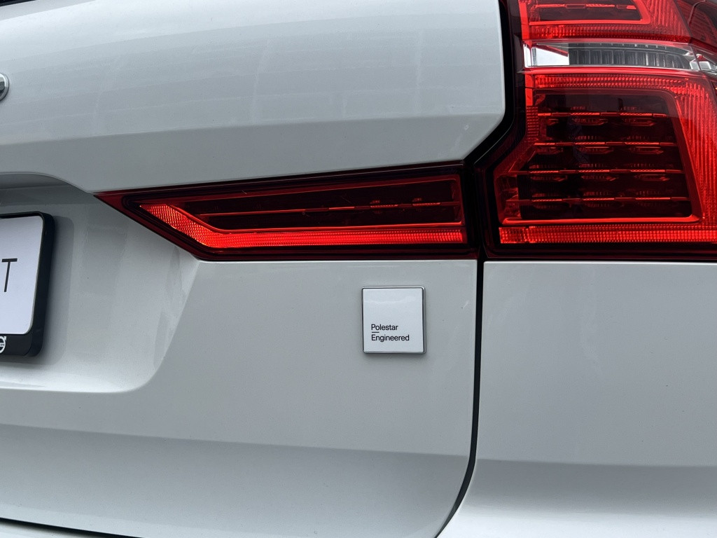 Volvo XC60 xc60 t8 455pk polestar engineered| b&w sound| head-up| panodak|