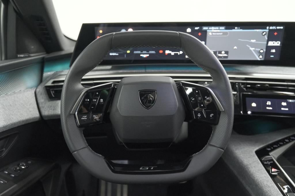 Peugeot 3008 1.2 hybrid 145 gt | panoramadak | focal hi-fi | 360 camera | a