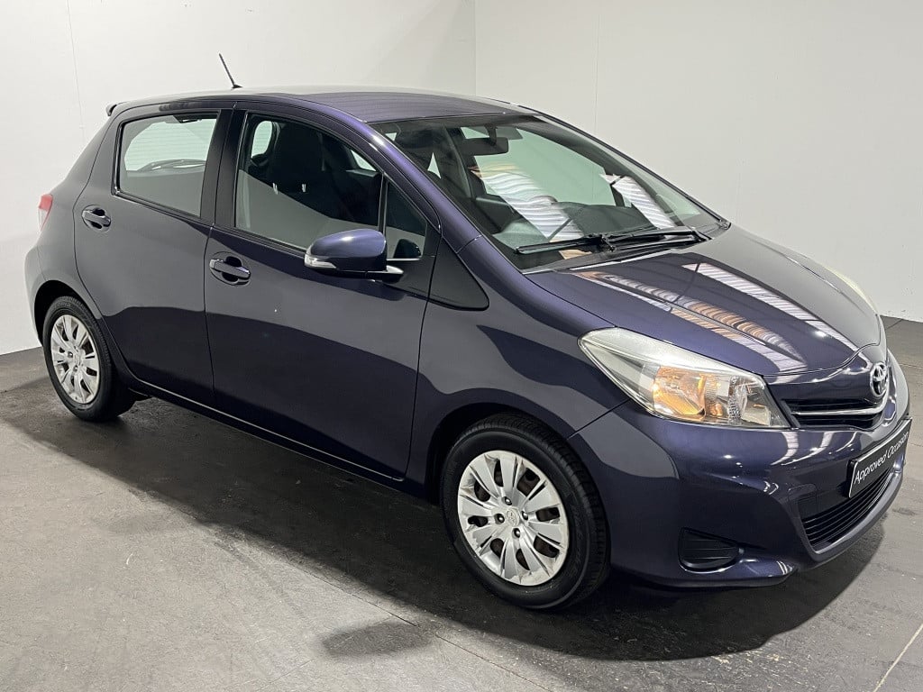 Toyota Yaris 1.3 vvt-i aspiration | airco | camera |