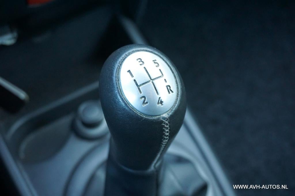 Renault Megane 1.6-16v business line, apk: 4-2027!