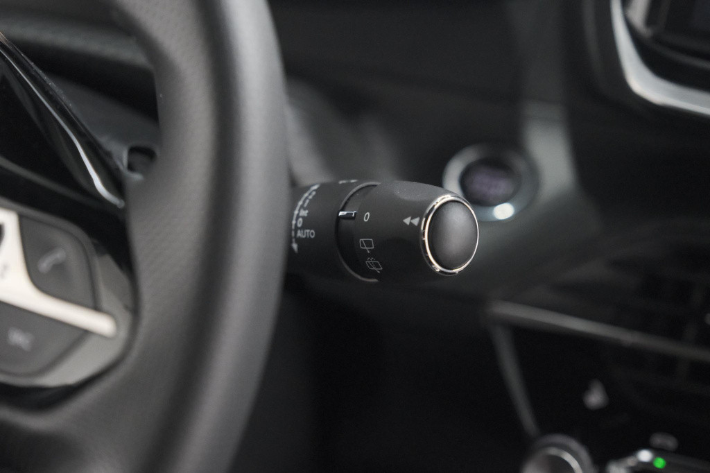 Peugeot 2008 puretech 130 eat8 gt | 360 camera | stoelmassage | adaptieve c