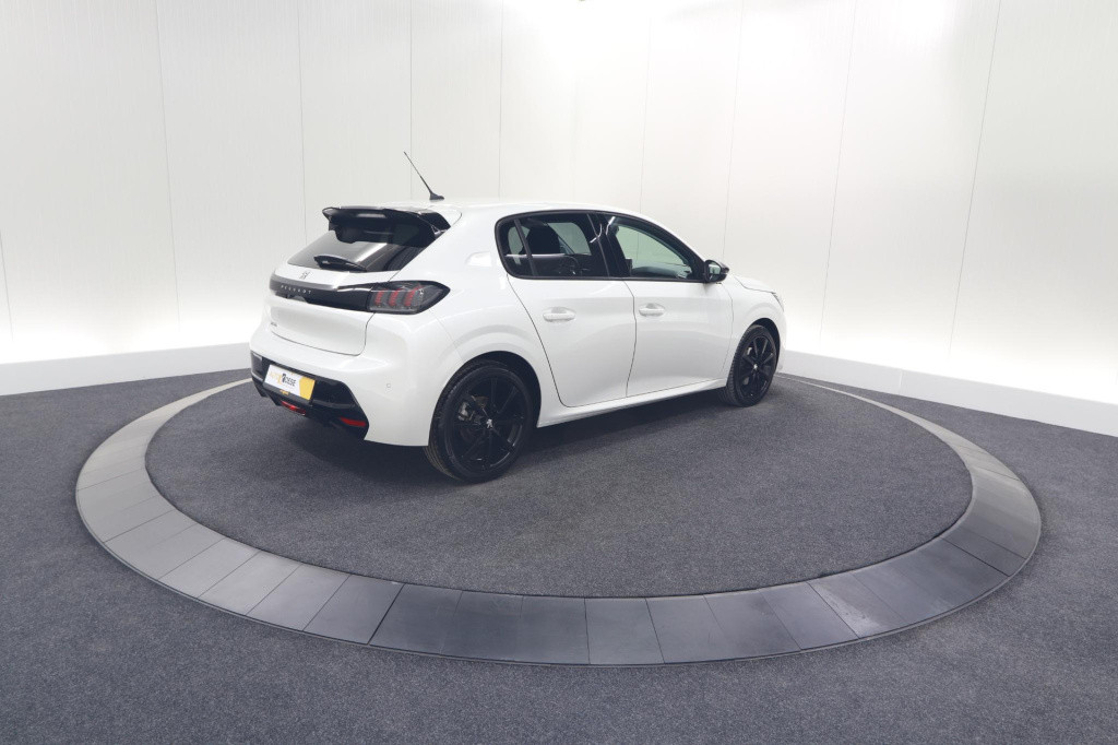 Peugeot 208 puretech 100 eat8 allure pack | camera | navigatie | apple carp