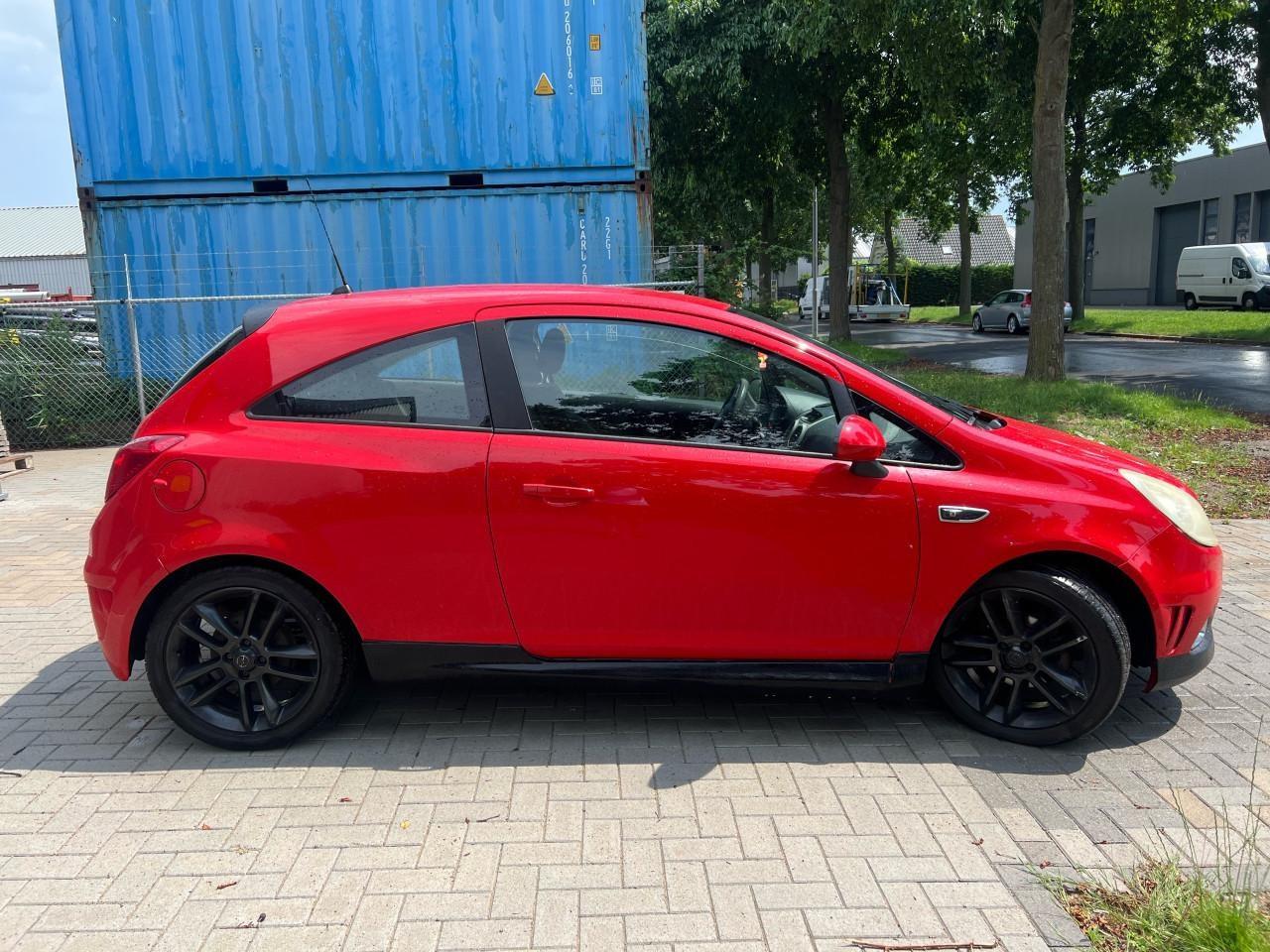 Opel Corsa 1.4-16V Enjoy Airco/Cruise