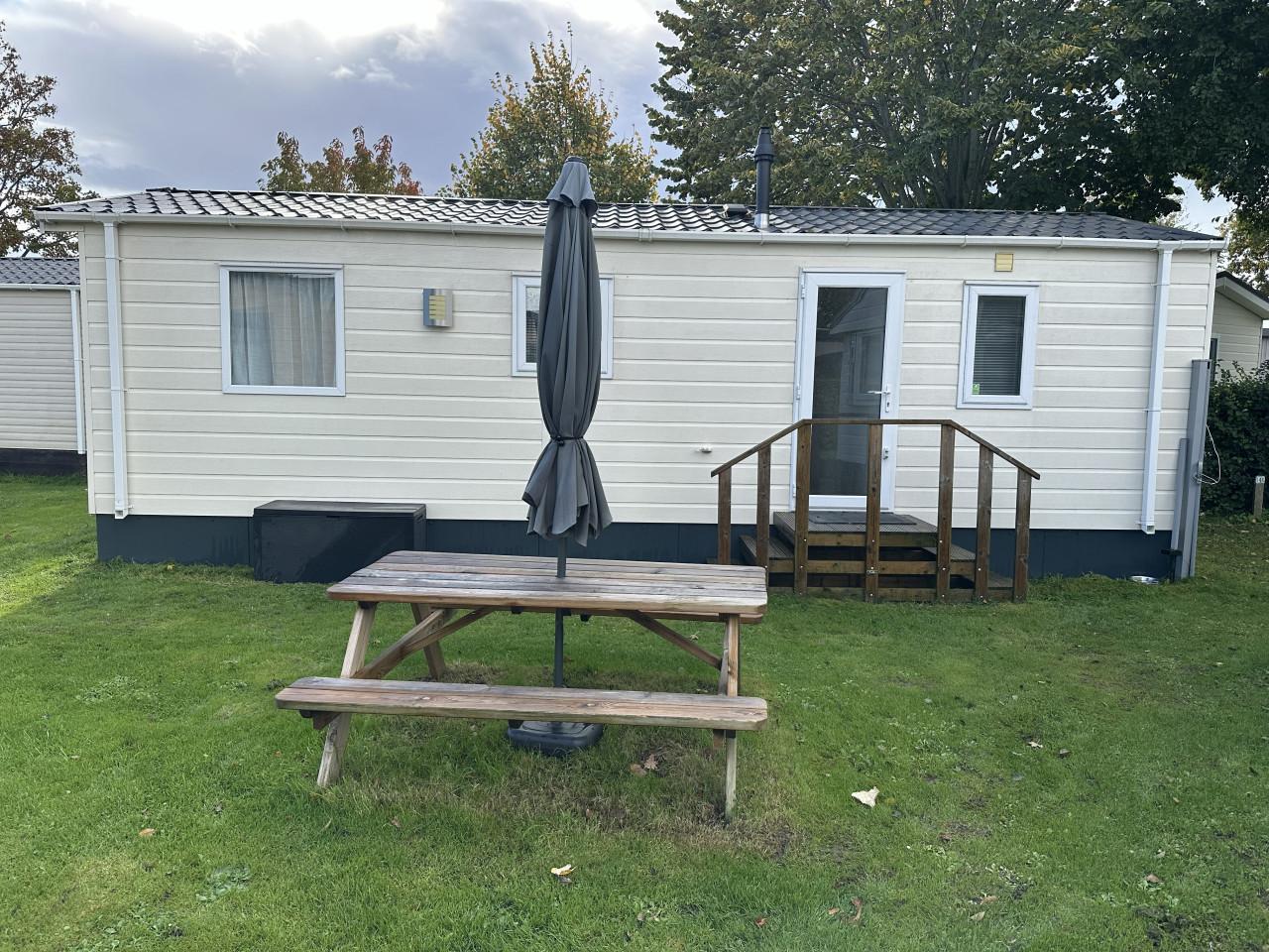 Prachtig en instap klaar chalet te koop op 5* vakantiepark "de Paardekreek"