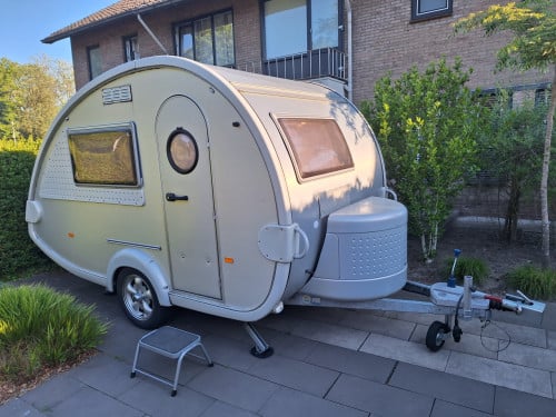 Kleine caravan te koop