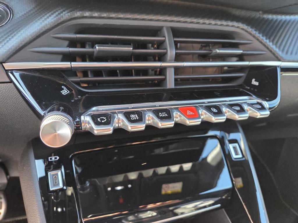 Peugeot 208 gt 50 kwh | pack alcantara | verwarmde voorstoelen | massagefun