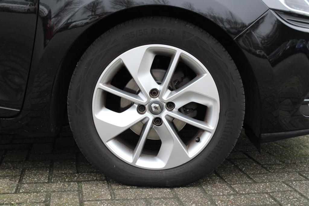 Renault Clio estate 0.9 tce limited