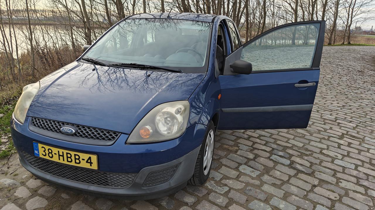 Ford Fiesta - 25000 km - APK tot oktober 2026