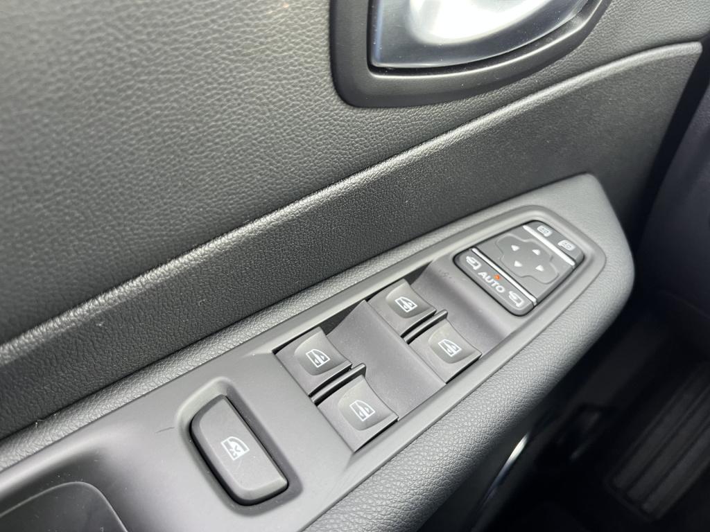 Renault Captur 0.9 tce intens 24 dkm