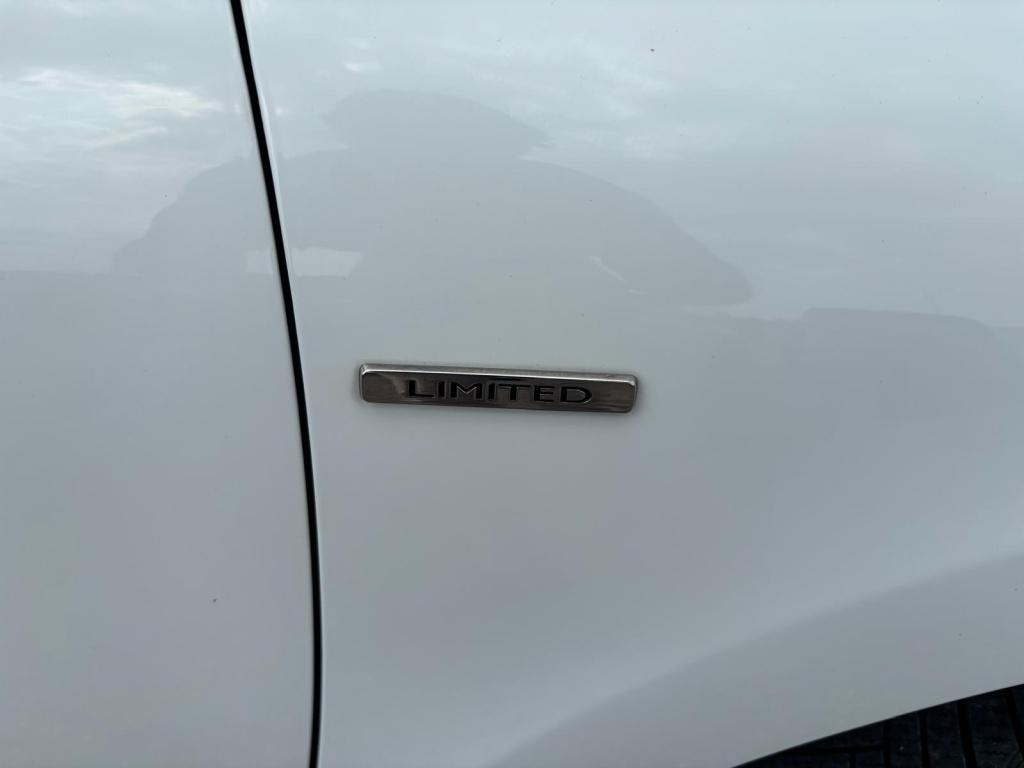 Renault Clio energy tce limited