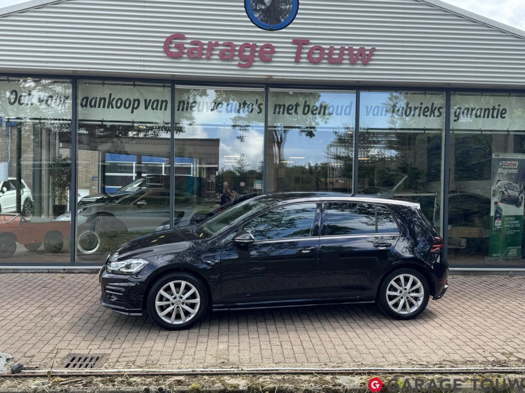 Volkswagen Golf 1.5 tsi highline business r dsg 150pk