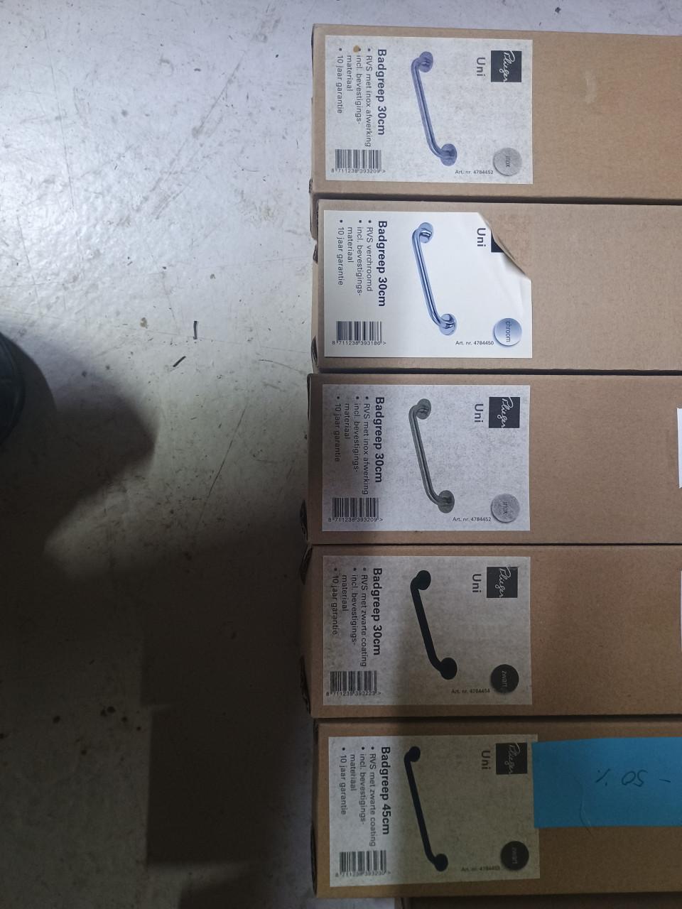 Plieger sanitair spullen  zie foto