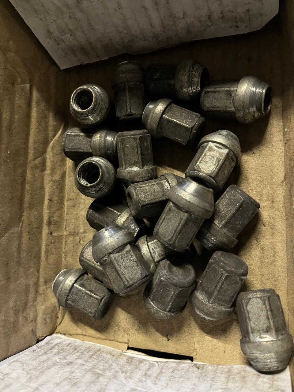 Autobanden en velgen Toyota RAV4