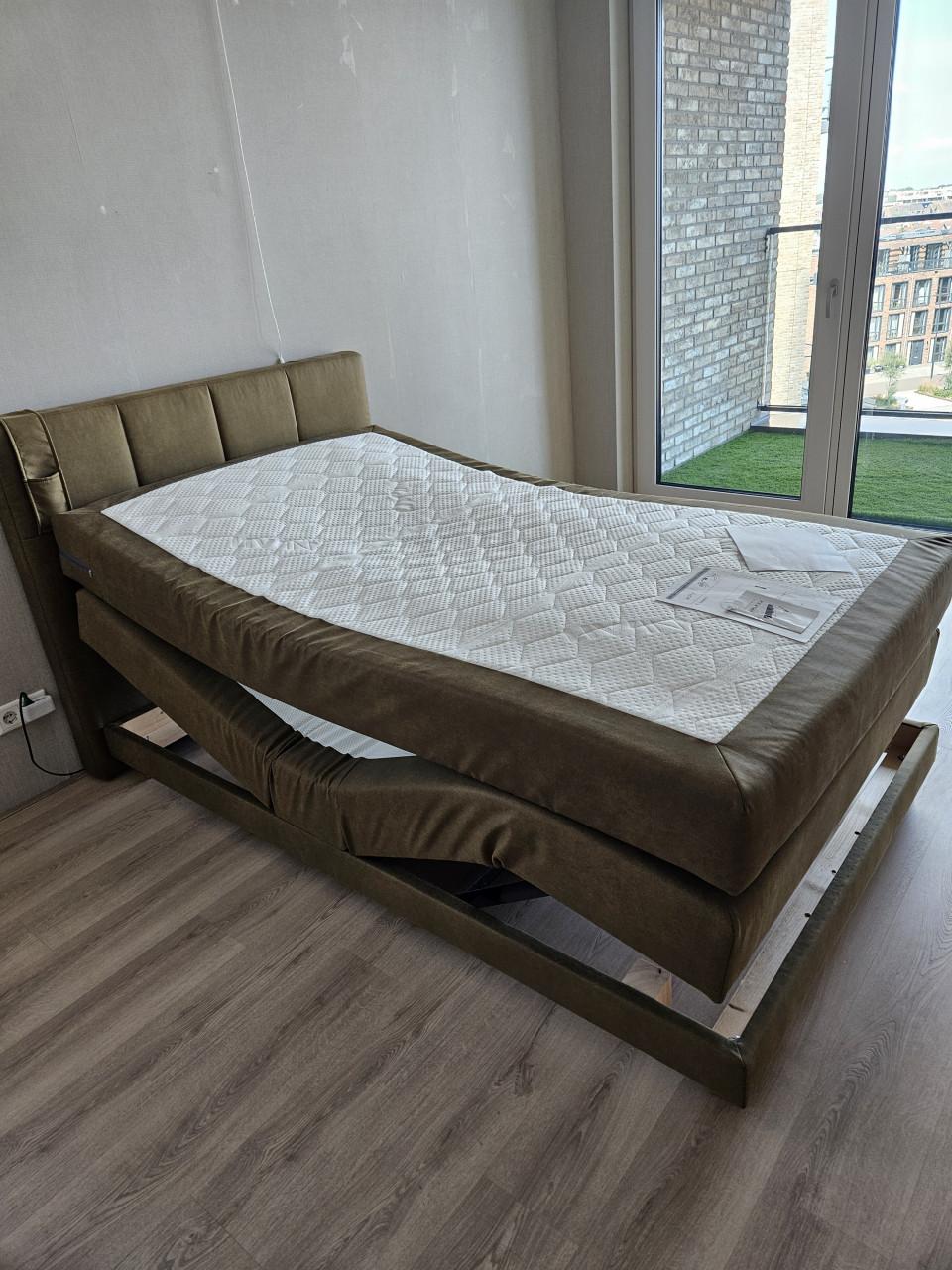 Electrische Boxspring 1m20 br