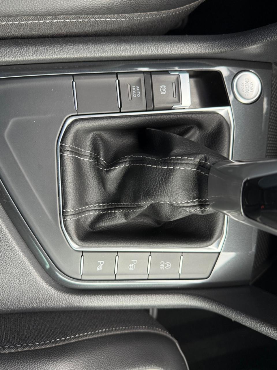 Volkswagen Tiguan 1.5 tsi r-line business+