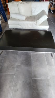 Twee zitter en salon tafel