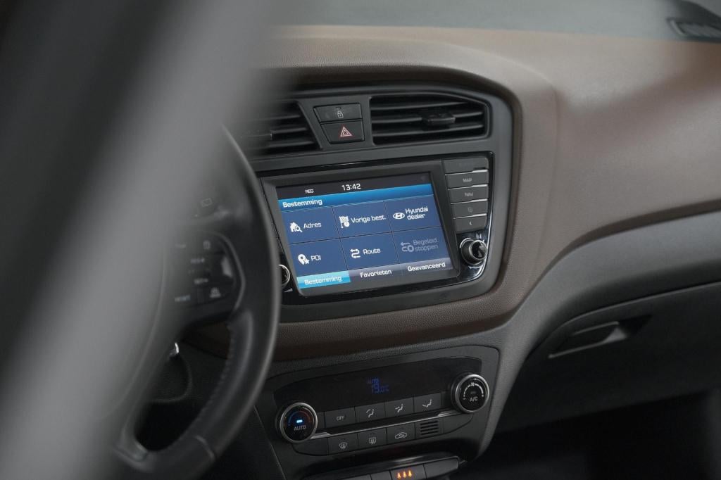 Hyundai I 20 1.0 t-gdi comfort | navigatie | camera | parkeersensoren