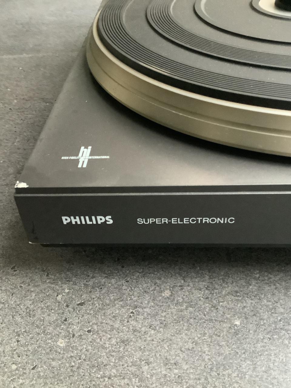 Philips super electronic Draaitafel 877 direct control.