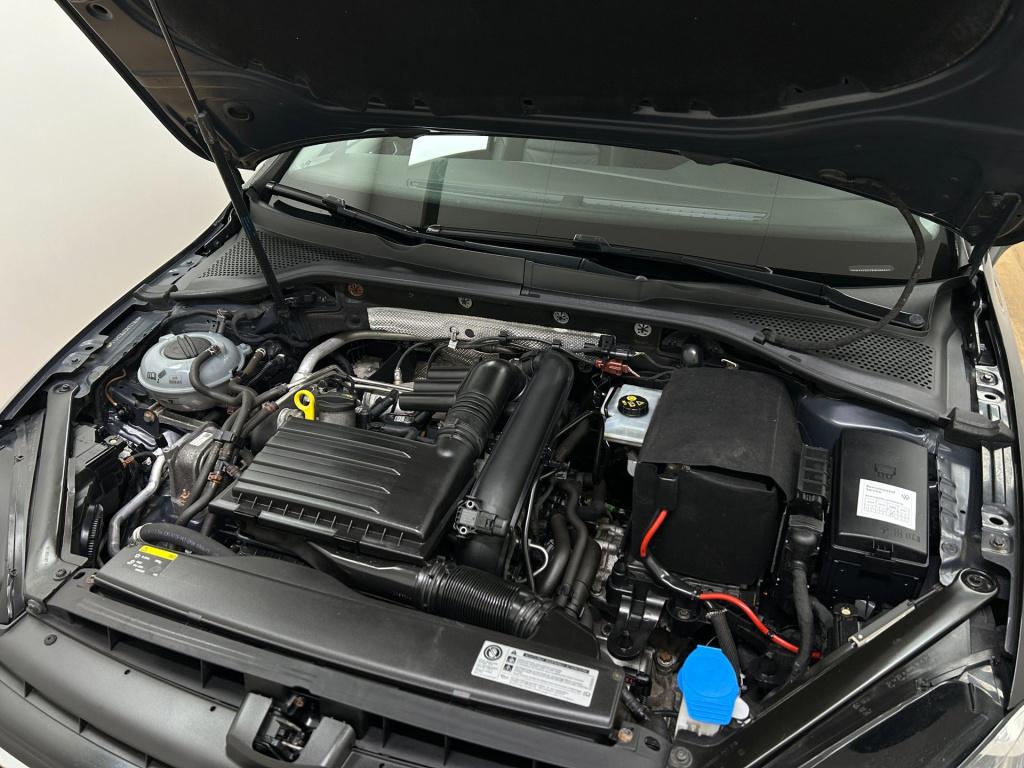Volkswagen Golf occasion 1.4 tsi act business edition r | zwart | tweedehan