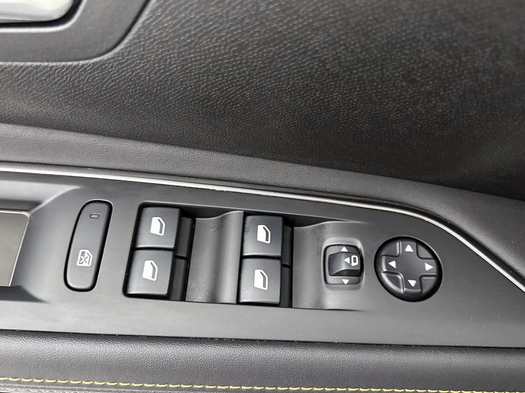 Peugeot 3008 plug-in hybrid 225pk road trip | rijklaar | trekhaak |