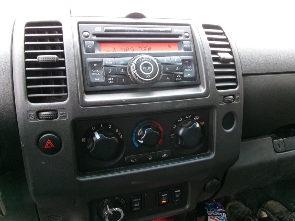 Nissan Navara 2.5 dci euro-5 airco190pk 4wd king-cab, tr.h.