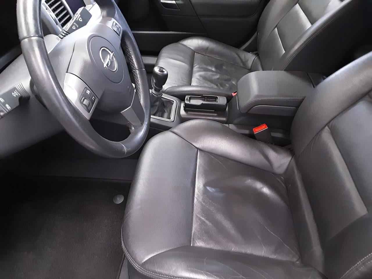 Opel Vectra Wagon 1.8-16V Executive