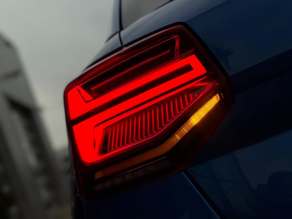 Audi Q2 2.0 tfsi quattro s-line * panoramadak * leder * black pack