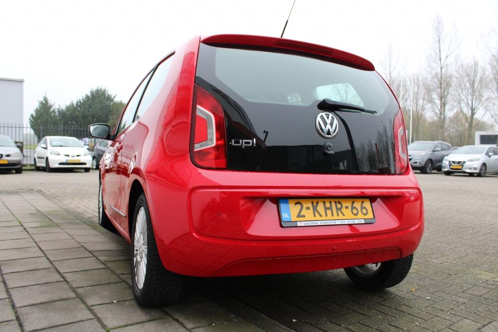 Volkswagen UP! 1.0 high up!