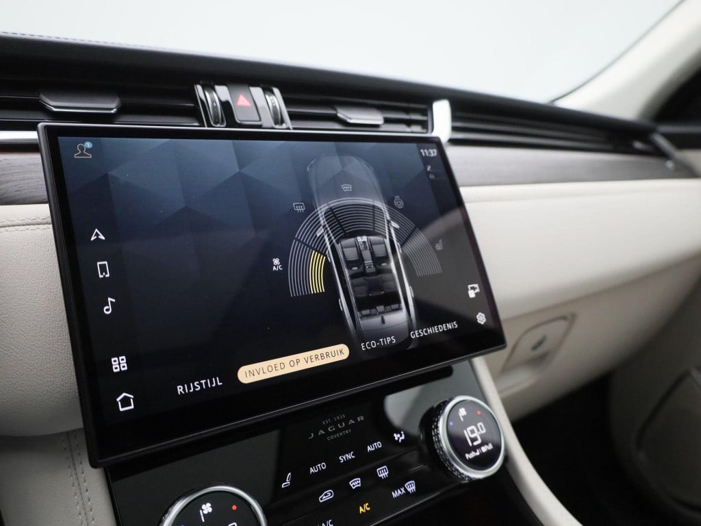 Jaguar F-pace 2.0 p400e phev r-dynamic s | automaat | navigatie | apple car