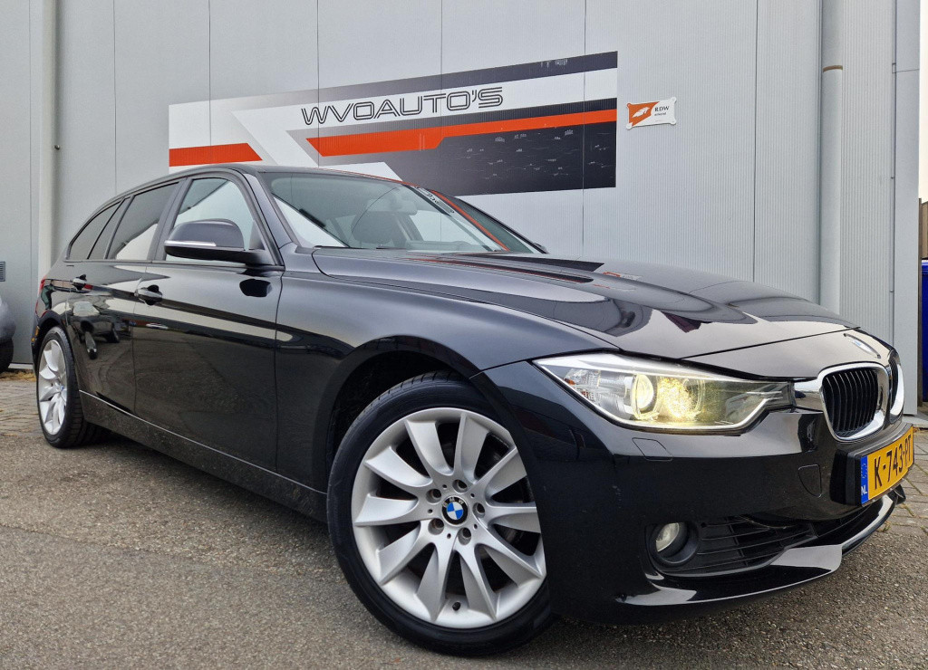 BMW 3-serie touring 320i executive