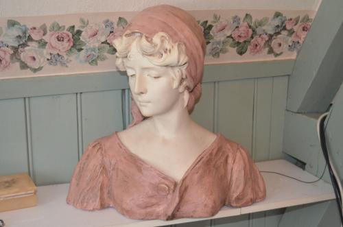 Aardige gipsen Buste in goede staat