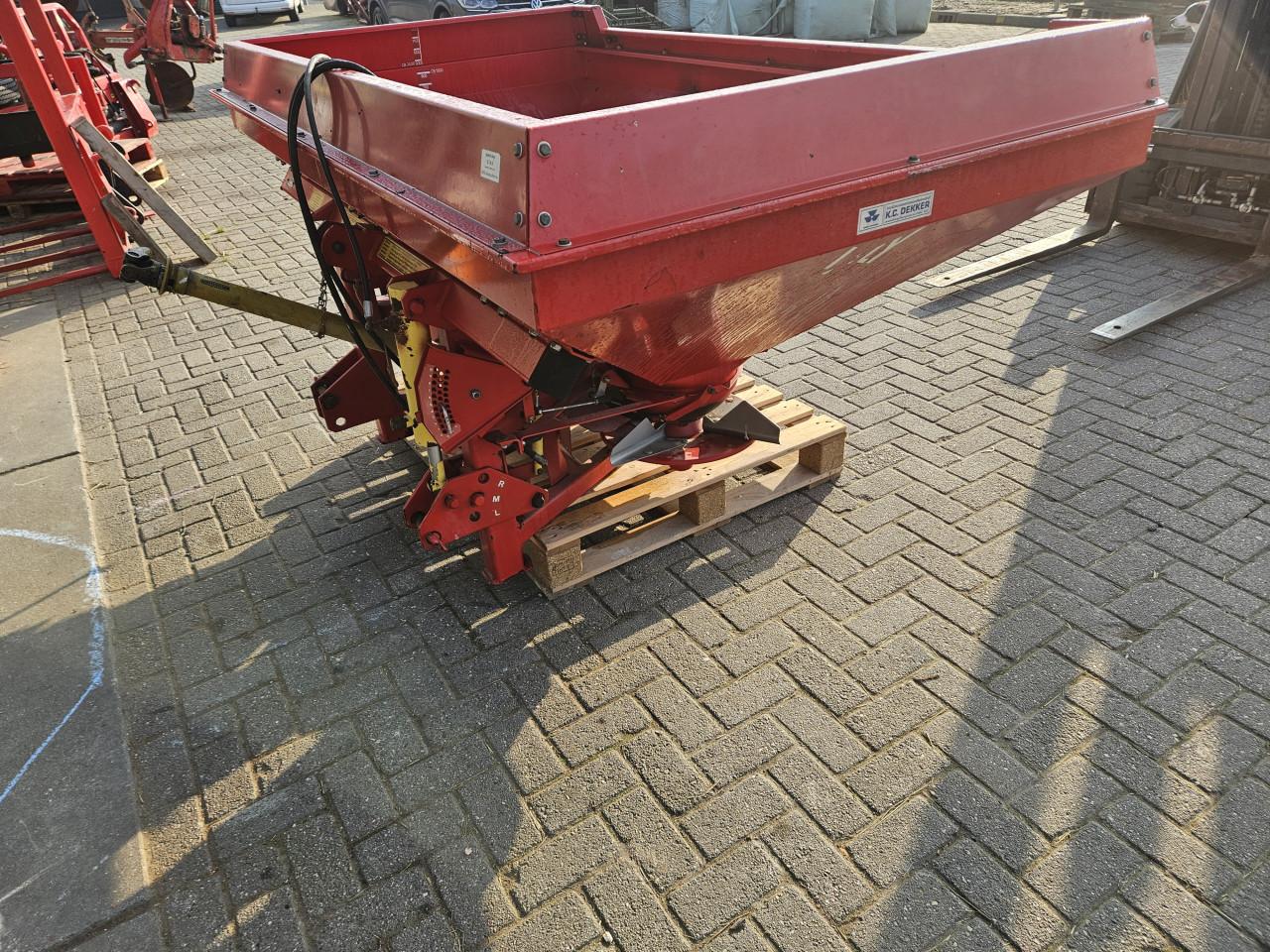 Lely kunstmestrooier