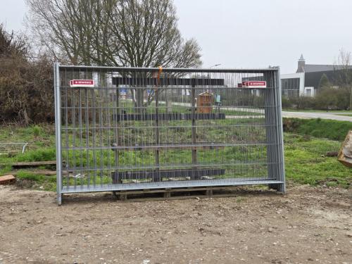 16 Bouwhekken compleet met klemmen en voeten