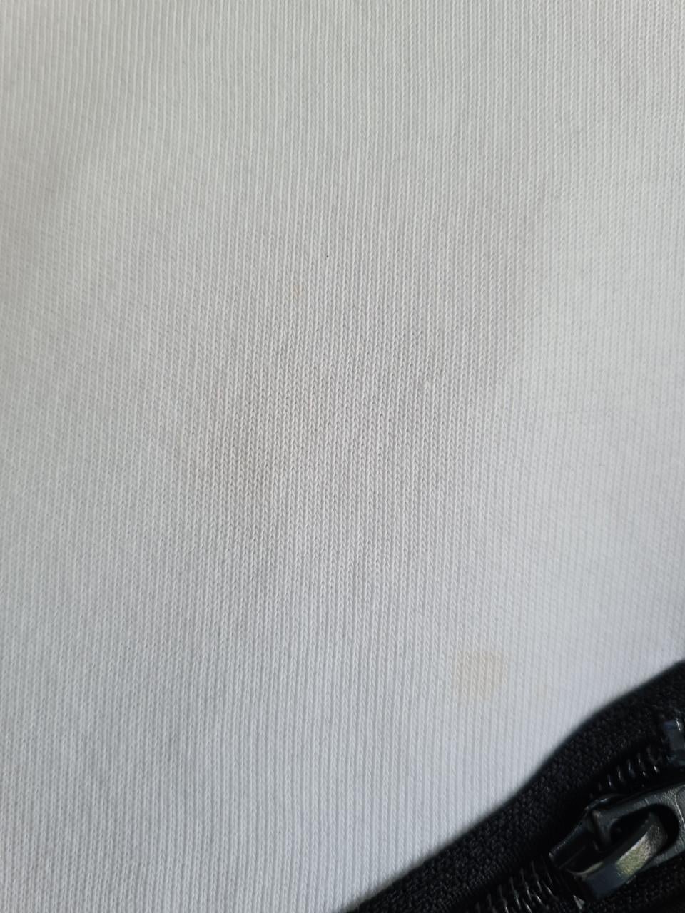 Witte hoodie met capuchon en afbeelding van tasje met glitters mt 134-140